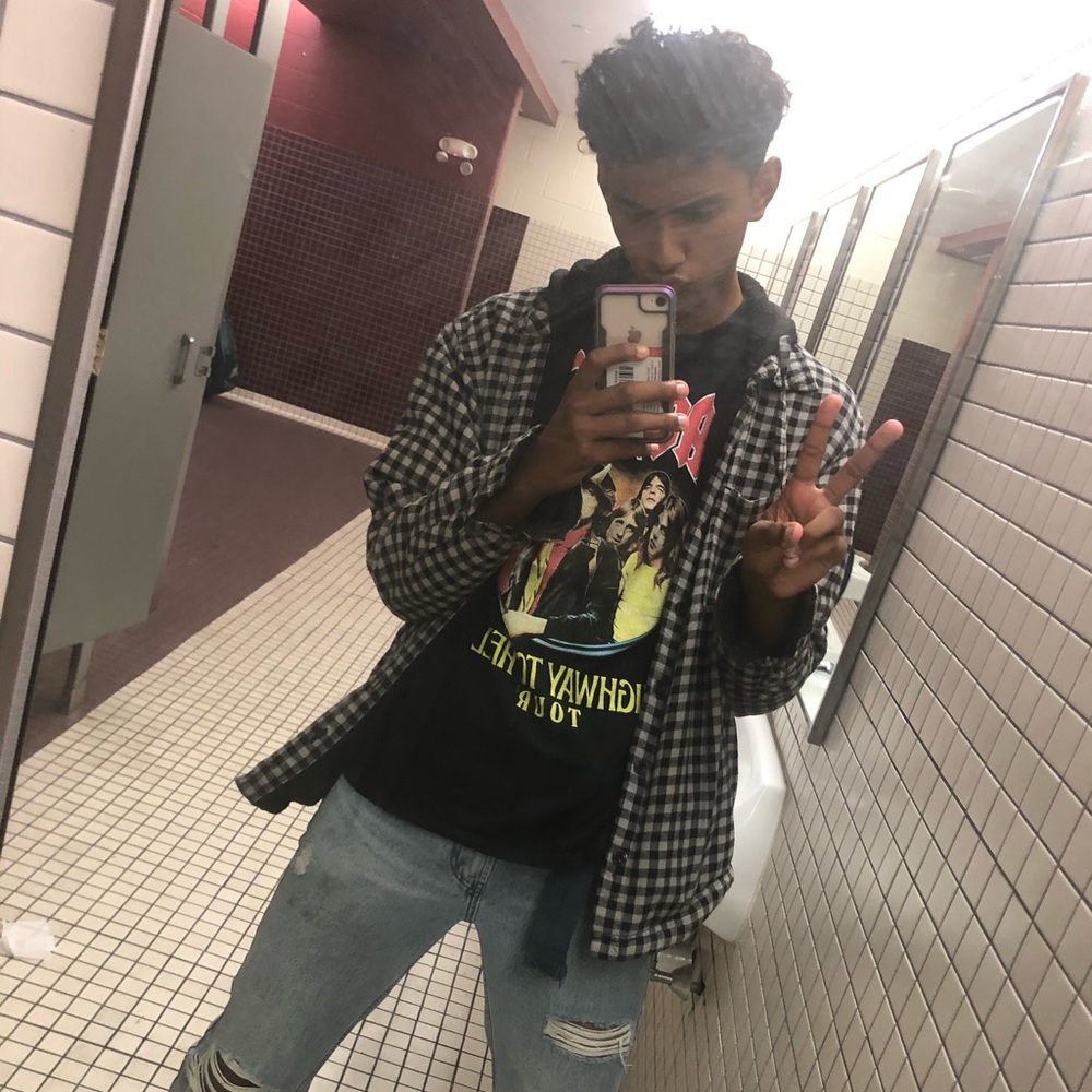 Meet your Posher, Ridy